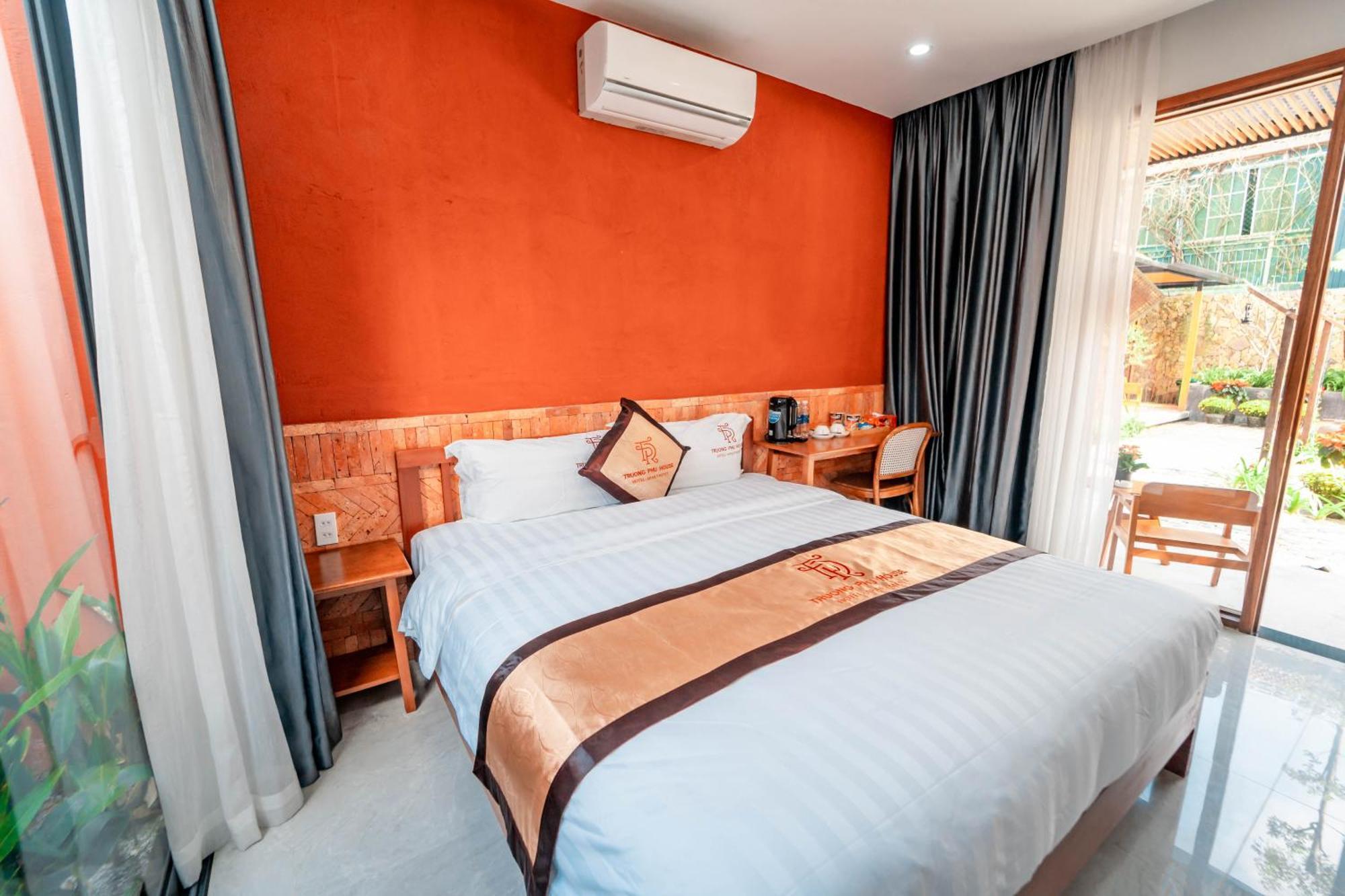 Truong Phu House - Hotel & Apartment Hue Exteriör bild