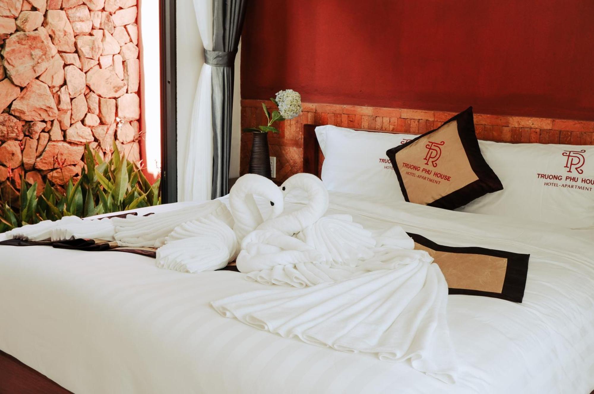 Truong Phu House - Hotel & Apartment Hue Exteriör bild